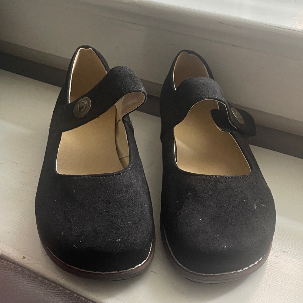 Stylish Black Mary Jane Shoes